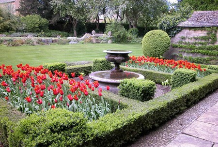 Fountain garden 