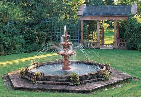 Fountain garden