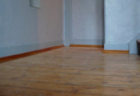 Lay  Chipboard Floor