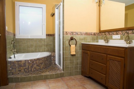 en Suite Bathroom 