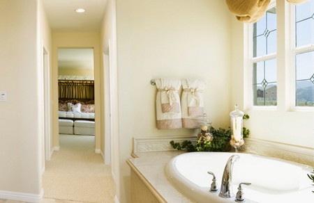 en Suite Bathroom