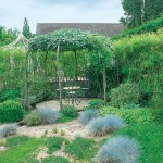 How to Create an Outdoor Living in your Garden