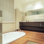 How to Install Wood Floor in your Bathroom