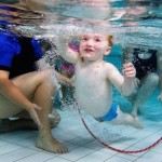 How to Teach a Child to Hold the Breath While Swimming