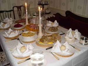 How to Set a Dinner Table