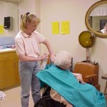 How to Begin a Beauty Supply Business