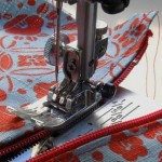 How To Use a Sewing Machine to Sew a Zipper