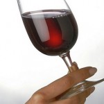 How to Properly Hold a Red Wine Glass
